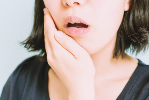 8 ways to reduce tooth sensitivity